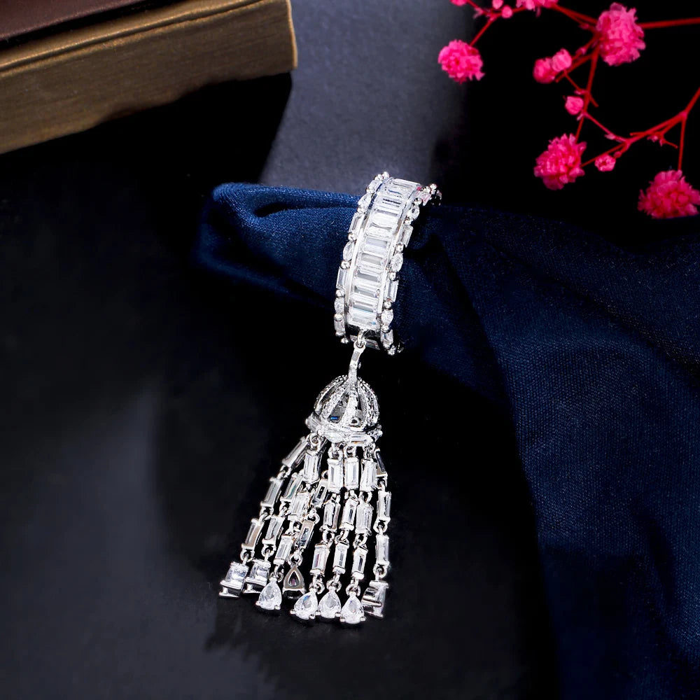 Unique Design Luxury Statement Charms Chic Cubic Zirconia Wedding Long Tassel Finger Rings for Women Bohemian Beach Jewelry