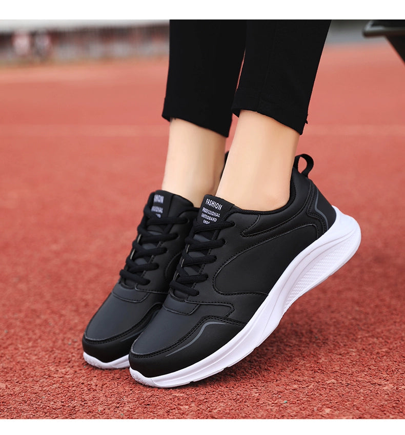Warrior Lightweight Leather Waterproof Shock Absorption Casual Women's Shoes