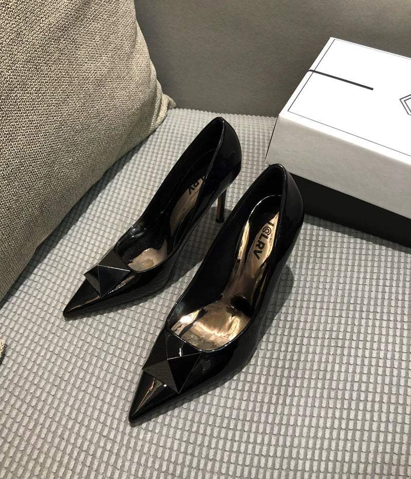 Spring Fashion Stiletto Low-Cut Patent Leather Shoes