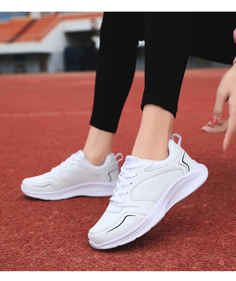 Warrior Lightweight Leather Waterproof Shock Absorption Casual Women's Shoes