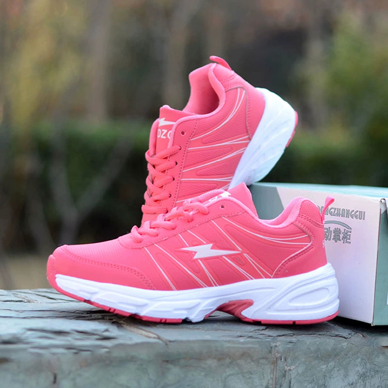 Soft Bottom Leather Surface Lace-up Easiest for Match Sneaker