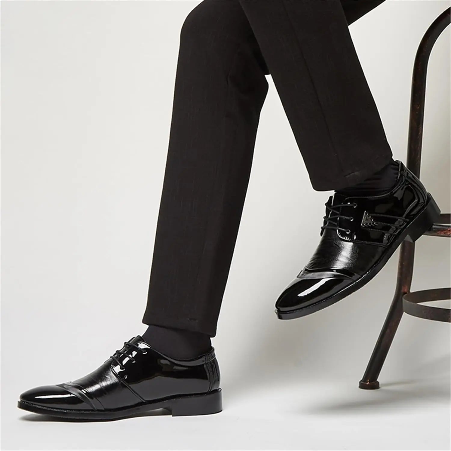 Mens Lace Up Dress Shoes Modern Formal Business Casual Office Suit Tuxedo Patent Leather Oxford Shoes